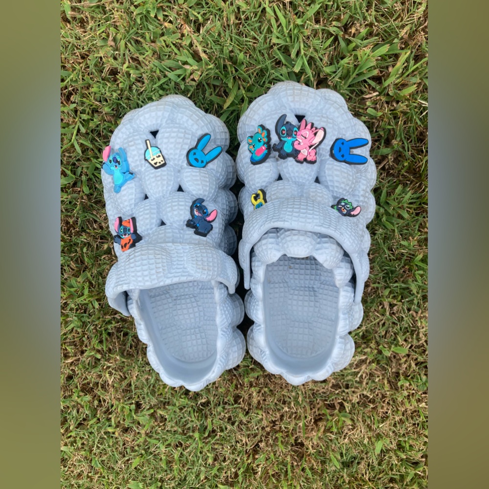 Women’s Massage Bubble Slides With Charms